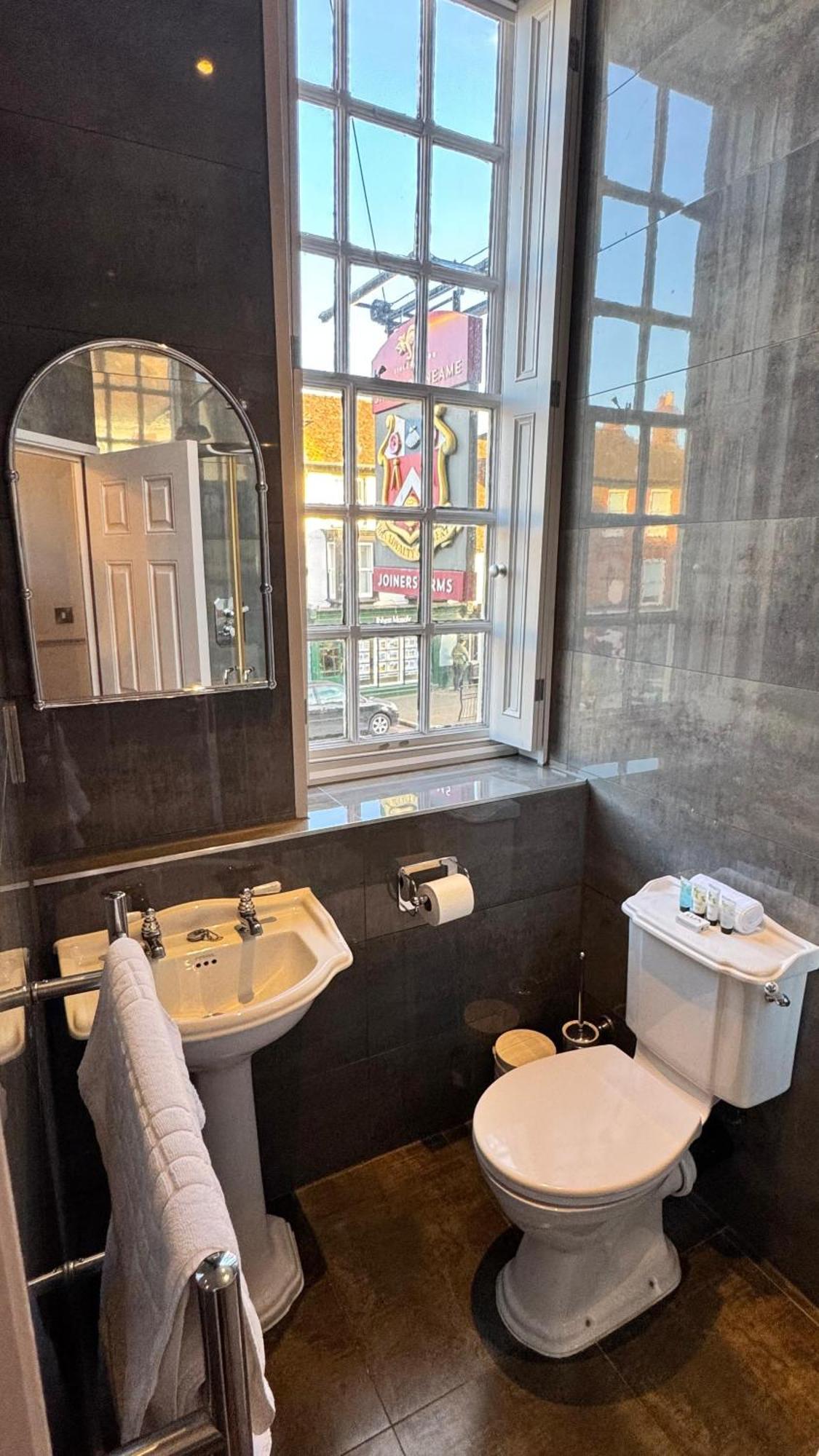 No64 The Boutique Hotel West Malling Dış mekan fotoğraf